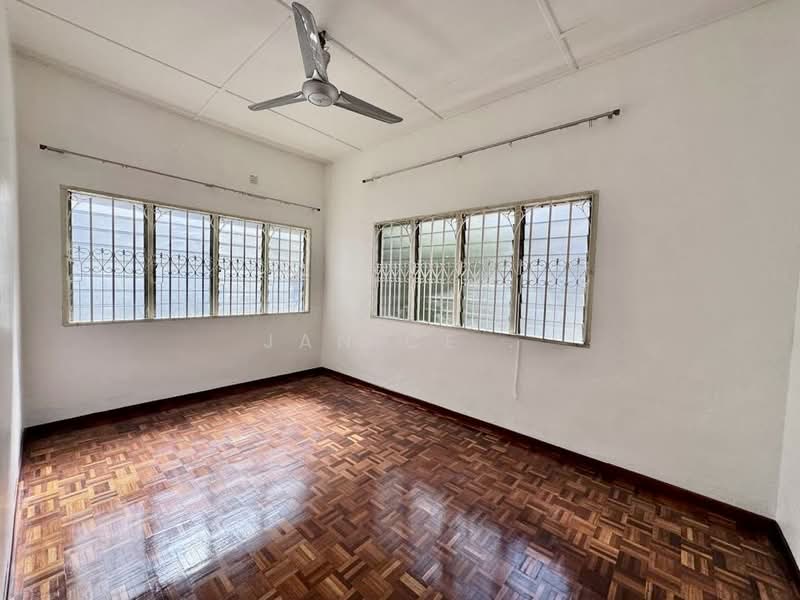 Rumah Berkembar untuk Dijual di Taman Nong Chik (Johor Bahru) - Janice . - Interior - PropertyGuru.com.my