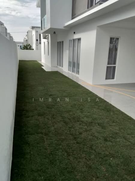 Rumah Teres 2-Tingkat untuk Dijual di Seremban (Negeri Sembilan) - Imran Isa - Exterior - PropertyGuru.com.my