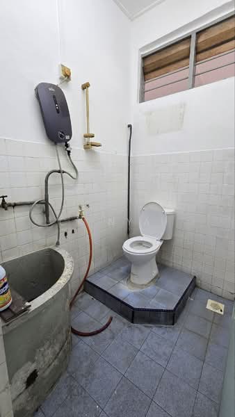 Rumah Teres 1-Tingkat untuk Dijual di Ipoh (Perak) - Ck Nyau - Bathroom - PropertyGuru.com.my