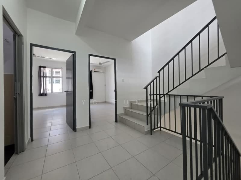 Rumah Teres 2.5-Tingkat untuk Dijual di Taman Pulai Mutiara (Iskandar Puteri (Nusajaya)) - YC Fung - Entrance - PropertyGuru.com.my