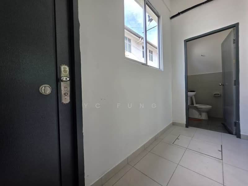 Rumah Teres 2.5-Tingkat untuk Dijual di Taman Pulai Mutiara (Iskandar Puteri (Nusajaya)) - YC Fung - Bathroom - PropertyGuru.com.my