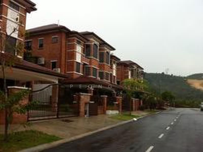 Semi-Detached House for Sale in Capa Residency (Kajang) - Peong . - PropertyGuru.com.my