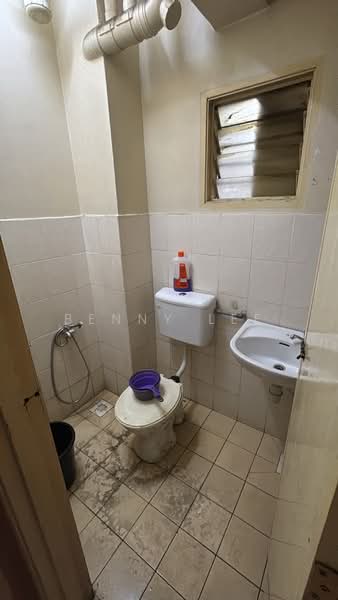 Apartment for Rent at Plaza Indah Apartment - Benny Lee - Bathroom - PropertyGuru.com.my
