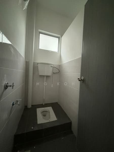 Kilang untuk Disewa di Ayer Keroh (Melaka) - HG KOH - Bathroom - PropertyGuru.com.my