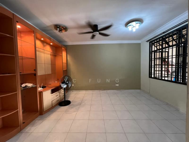 Rumah Teres 2-Tingkat untuk Dijual di Taman Tampoi Indah (Tampoi) - YC Fung - Living Room - PropertyGuru.com.my
