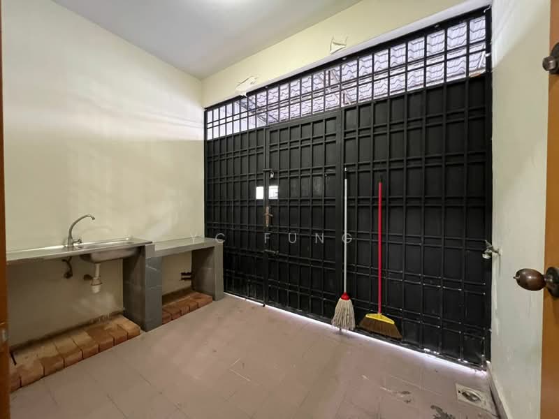 Rumah Teres 2-Tingkat untuk Dijual di Taman Tampoi Indah (Tampoi) - YC Fung - Interior - PropertyGuru.com.my