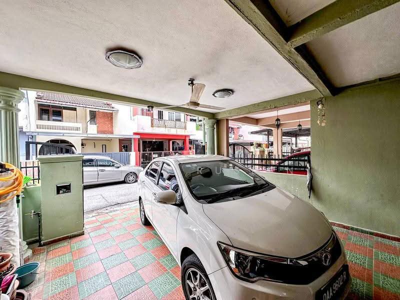 Rumah Teres 2-Tingkat untuk Dijual di Batu Caves (Selangor) - Tasya Ruslan - PropertyGuru.com.my