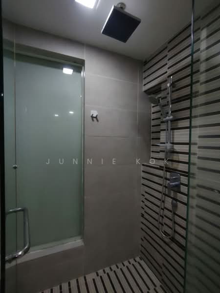 Condominium for Rent at The Peak SOHO - Junnie Kok - Bathroom - PropertyGuru.com.my