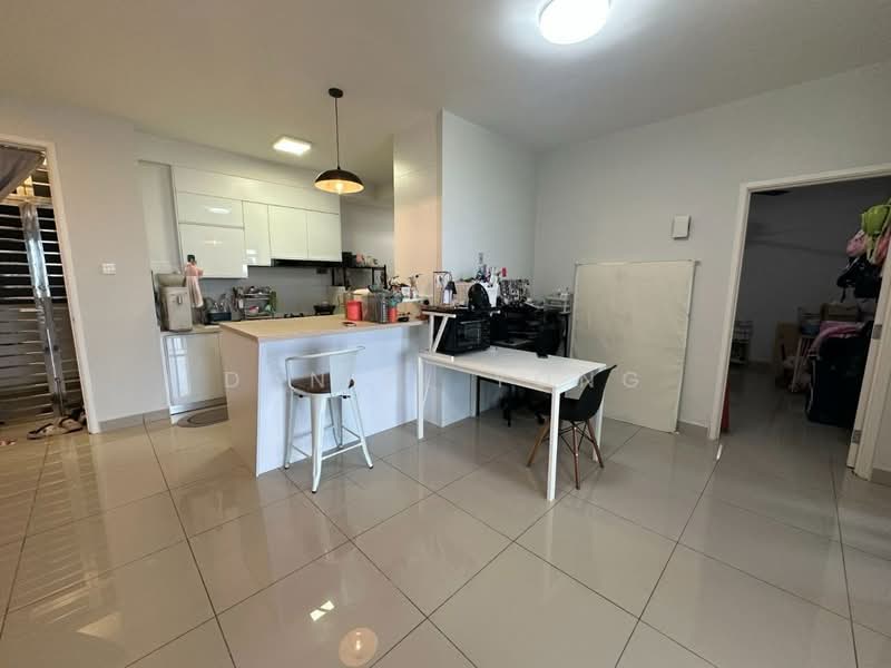 Kediaman Servis untuk Dijual di D'Ambience Residences (Pangsapuri Ikatan Flora) - Daniel Yong - Kitchen - PropertyGuru.com.my