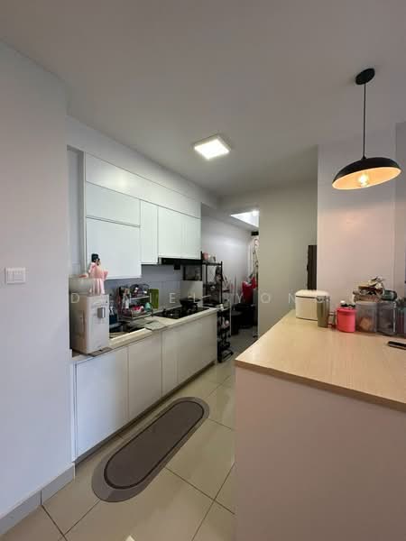 Kediaman Servis untuk Dijual di D'Ambience Residences (Pangsapuri Ikatan Flora) - Daniel Yong - Kitchen - PropertyGuru.com.my
