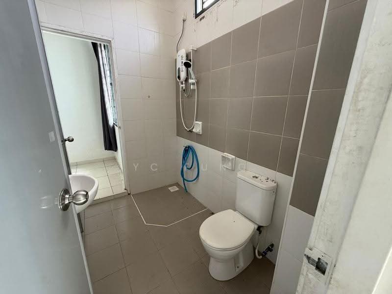 2-storey Terraced House for Sale in Taman Nusa Sentral (Iskandar Puteri (Nusajaya)) - YC Fung - Bathroom - PropertyGuru.com.my