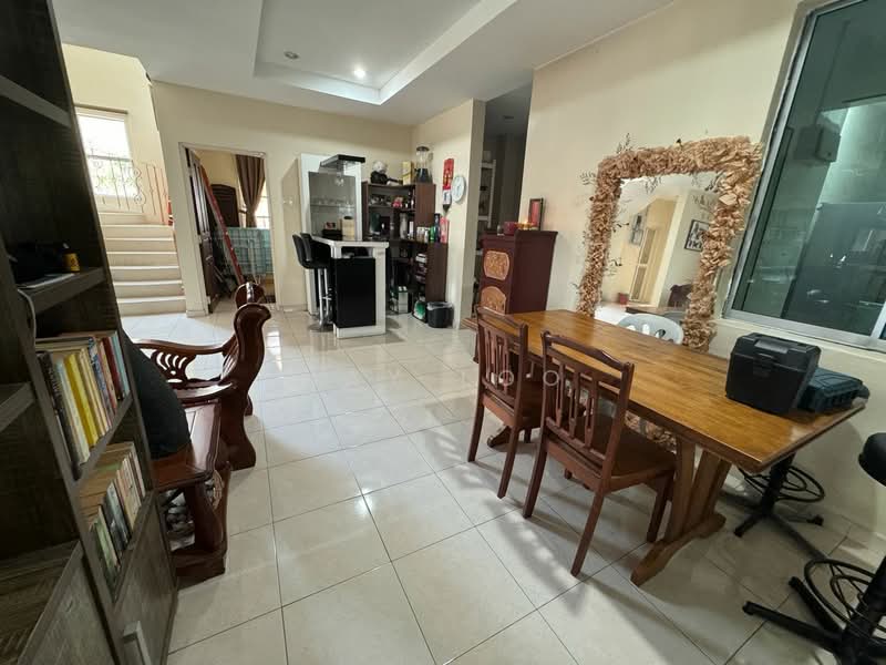 Bungalow House untuk Dijual di Ipoh (Perak) - May Loo - Living Room - PropertyGuru.com.my