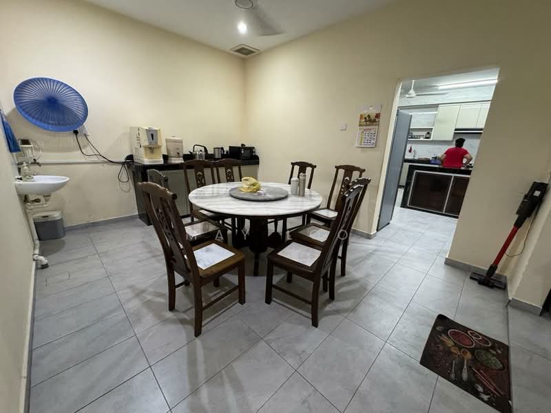 Bungalow House untuk Dijual di Ipoh (Perak) - May Loo - Dining Room - PropertyGuru.com.my
