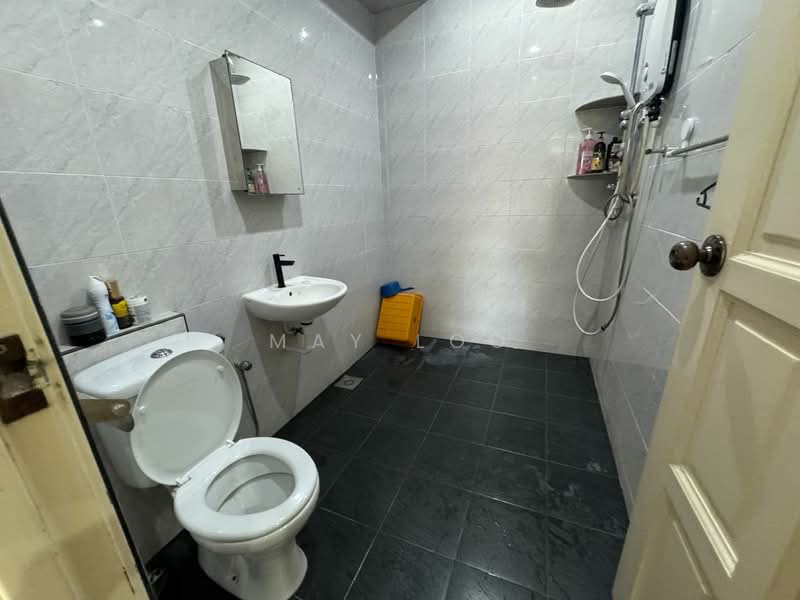 Bungalow House untuk Dijual di Ipoh (Perak) - May Loo - Bathroom - PropertyGuru.com.my