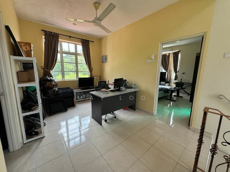 Bungalow House untuk Dijual di Ipoh (Perak) - May Loo - Study - PropertyGuru.com.my