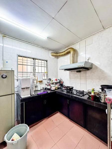 2-storey Terraced House for Sale in Desa Latania (Shah Alam) - Tasya Ruslan - PropertyGuru.com.my