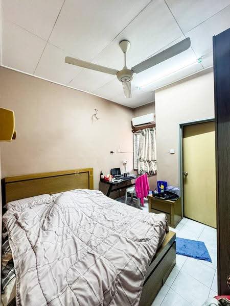 2-storey Terraced House for Sale in Desa Latania (Shah Alam) - Tasya Ruslan - PropertyGuru.com.my