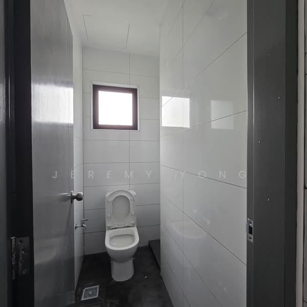 Pejabat untuk Disewa di Taman Midah (Cheras) - Jeremy Yong - Bathroom - PropertyGuru.com.my