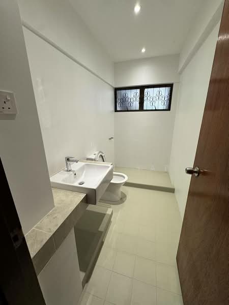 Bungalow House for Rent in Bangsar (Kuala Lumpur) - Jaden Yap - Bathroom - PropertyGuru.com.my