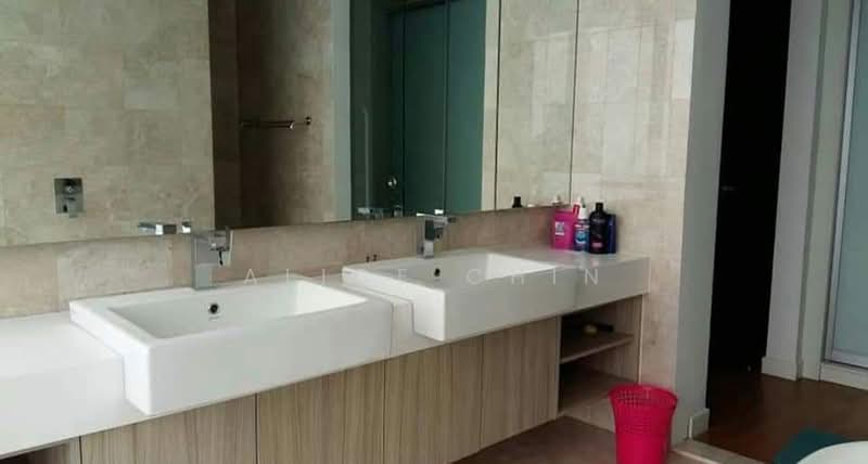 Kediaman Servis untuk Disewa di The Elements - Alice Chin - Bathroom - PropertyGuru.com.my