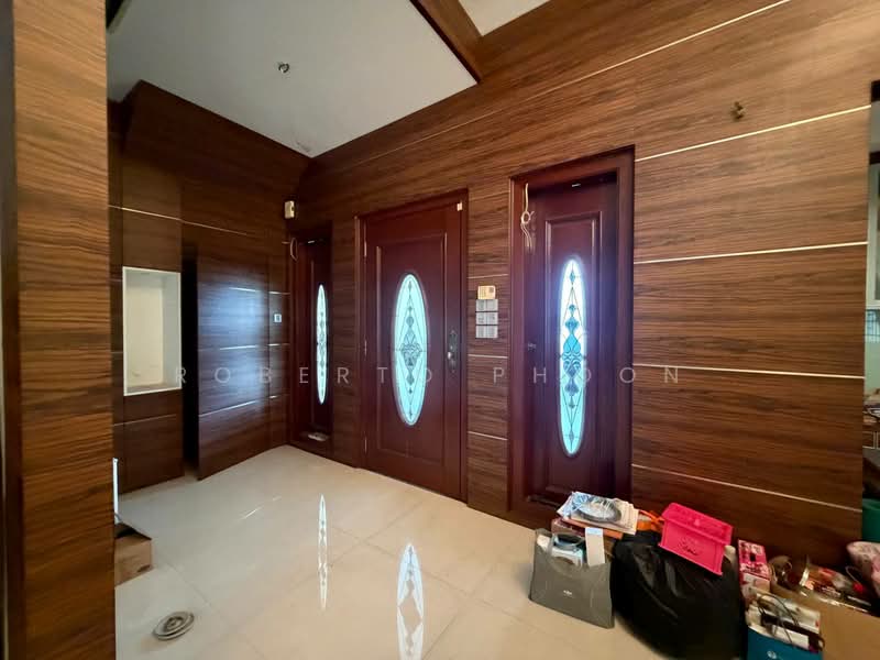 Rumah Berkembar untuk Dijual di Taman Puncak Perdana (Cheras) - Roberto Phoon - Entrance - PropertyGuru.com.my