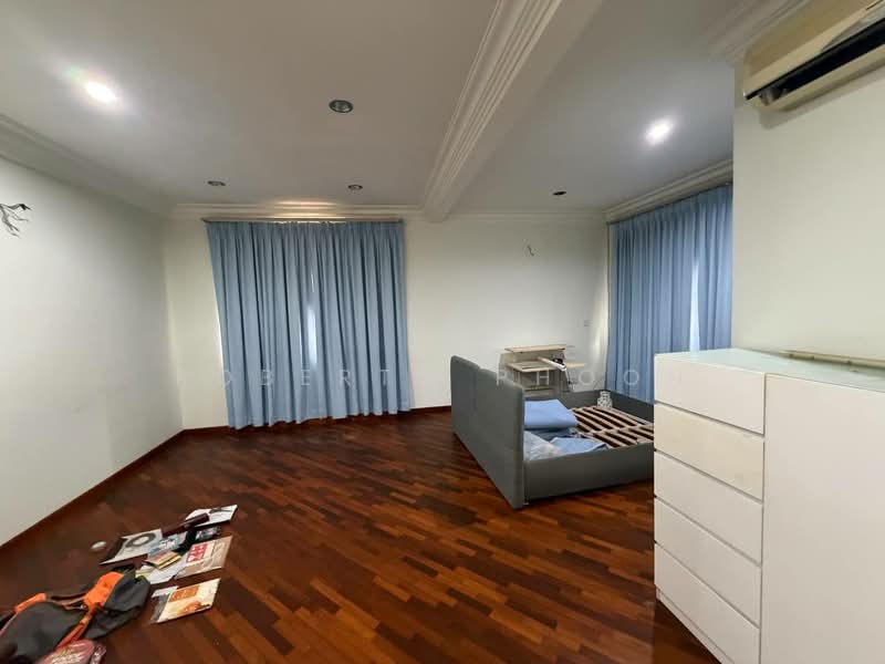 Rumah Berkembar untuk Dijual di Taman Puncak Perdana (Cheras) - Roberto Phoon - Bedroom - PropertyGuru.com.my