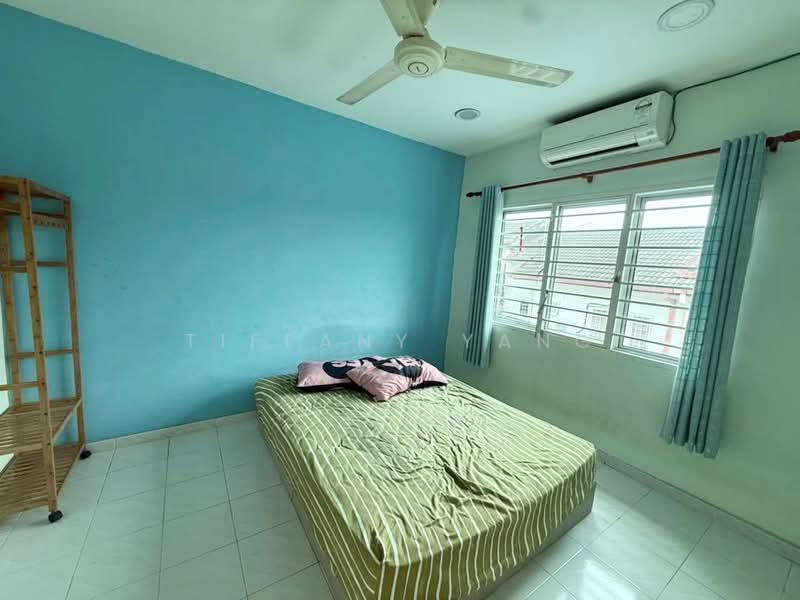 2-storey Terraced House for Sale in Taman Bukit Rawang Jaya (Rawang) - Tiffany Yang - Bilik Tidur - PropertyGuru.com.my