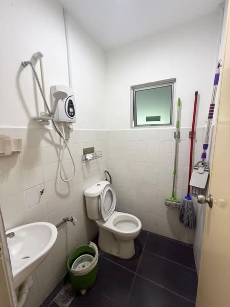2-storey Terraced House for Sale in Taman Bukit Rawang Jaya (Rawang) - Tiffany Yang - Bathroom - PropertyGuru.com.my
