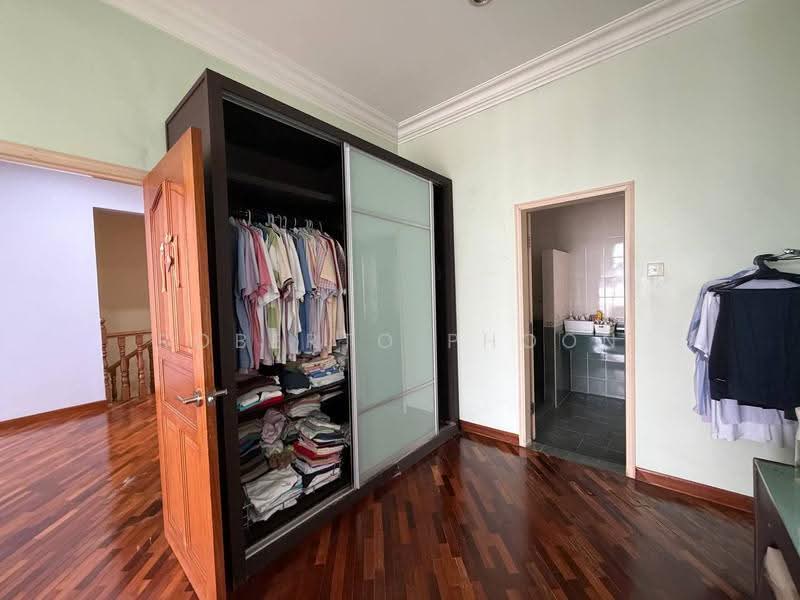 Rumah Berkembar untuk Dijual di Taman Puncak Perdana (Cheras) - Roberto Phoon - Bedroom - PropertyGuru.com.my