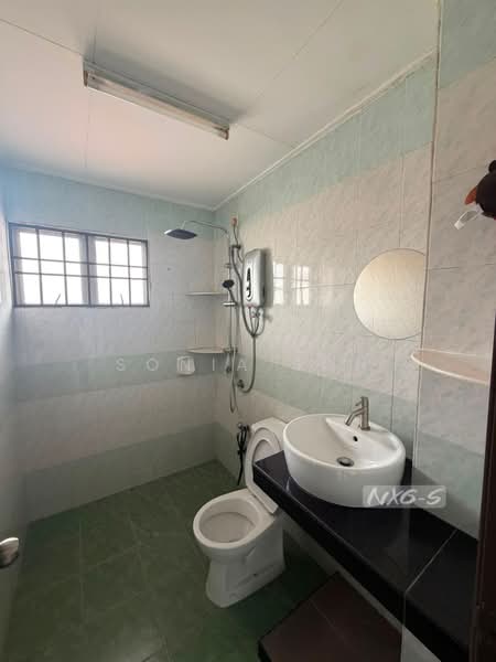 Rumah Teres 2-Tingkat untuk Disewa di Bandar Botanic (Klang) - Sonia Soh - Bathroom - PropertyGuru.com.my