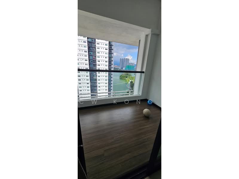Kediaman Servis untuk Dijual di Fortune Perdana - CW Kong - Balcony - PropertyGuru.com.my