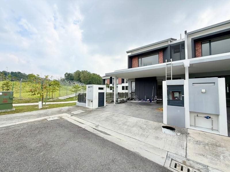 Rumah Teres 2-Tingkat untuk Dijual di Elmina (Shah Alam) - Tasya Ruslan - PropertyGuru.com.my