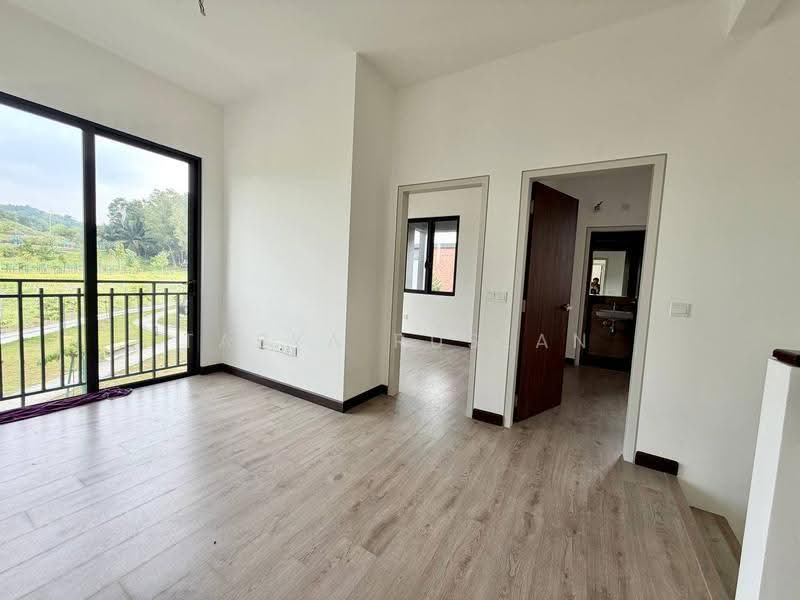 Rumah Teres 2-Tingkat untuk Dijual di Elmina (Shah Alam) - Tasya Ruslan - PropertyGuru.com.my