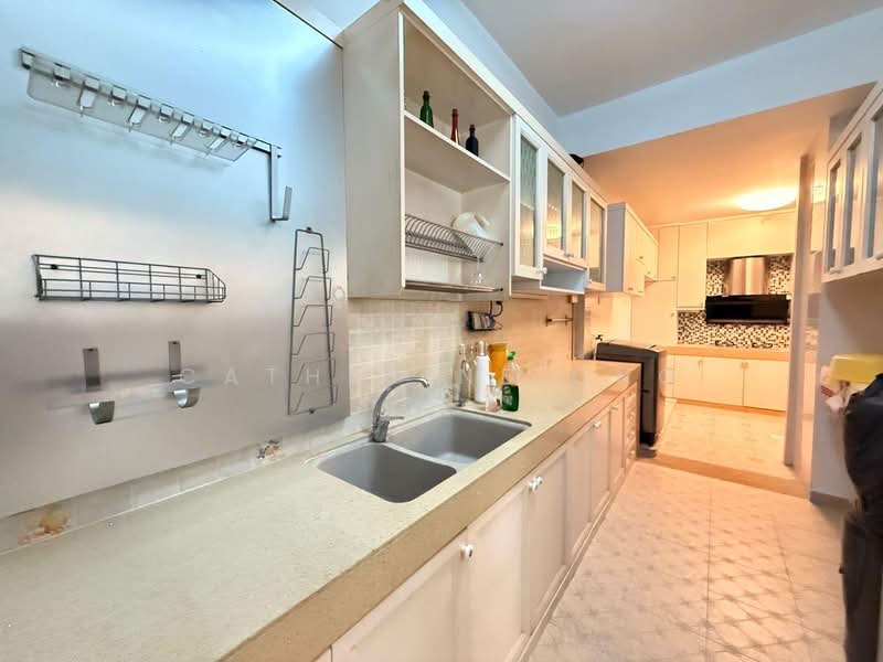 Rumah Berkembar untuk Disewa di Taman Mount Austin (Tebrau) - Catherine Ong - Kitchen - PropertyGuru.com.my