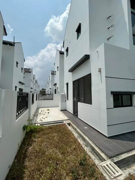 Semi-Detached House for Sale in Setia Eco Gardens (Gelang Patah) - Jiin Chai Lee - PropertyGuru.com.my