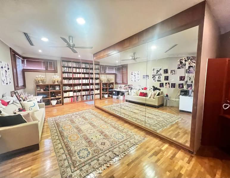 Bungalow House untuk Dijual di Tropicana (Petaling Jaya) - Azizol . - Living Room - PropertyGuru.com.my