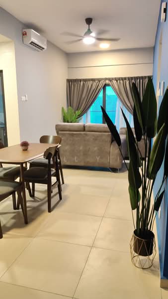 Kediaman Servis untuk Dijual di Reizz Residence - Bill Yii - PropertyGuru.com.my