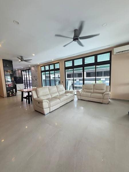Cluster House for Sale in Eco Botanic (Iskandar Puteri (Nusajaya)) - Shirley Pang - Living Room - PropertyGuru.com.my