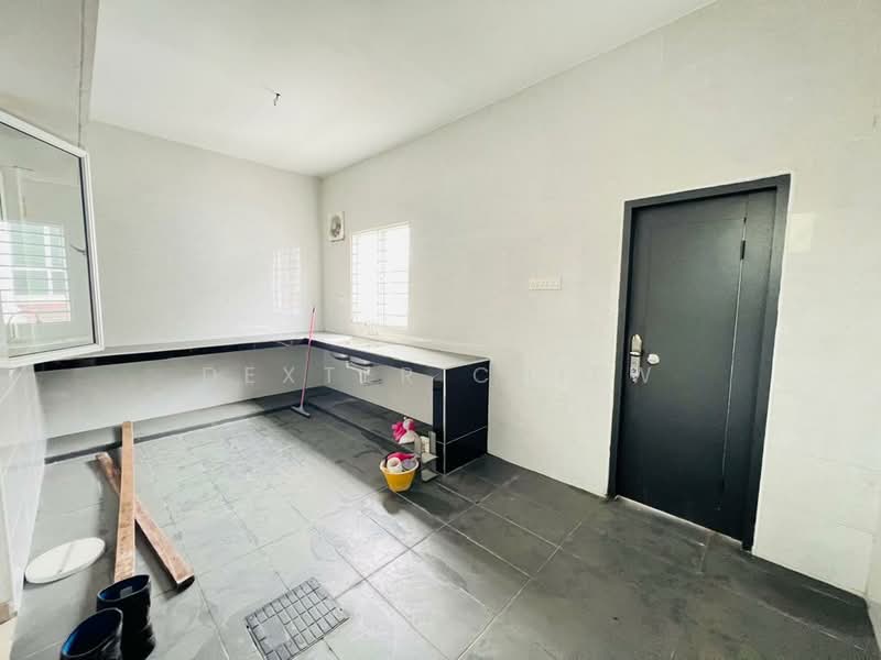 Terraced House for Sale in Bandar Country Homes (Rawang) - Dexter Chiew - Kitchen - PropertyGuru.com.my