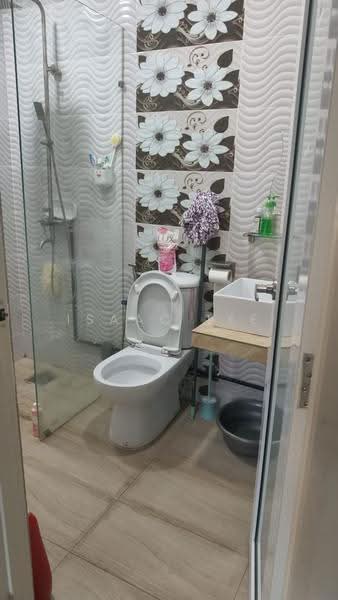 3-storey Terraced House for Rent in SS2 (Petaling Jaya) - Isaac Tee - Bathroom - PropertyGuru.com.my
