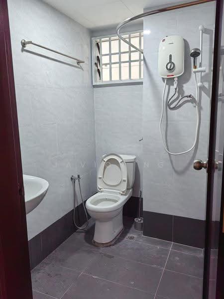 Kondominium untuk Disewa di Gurney Park Condominium - Javios Ng - Bathroom - PropertyGuru.com.my