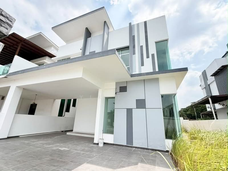 Rumah Berkembar untuk Dijual di Nusa Duta (Iskandar Puteri (Nusajaya)) - Yik Tat - Exterior - PropertyGuru.com.my