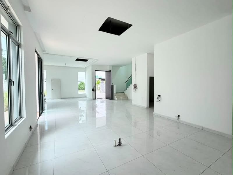Rumah Berkembar untuk Dijual di Nusa Duta (Iskandar Puteri (Nusajaya)) - Yik Tat - Living Room - PropertyGuru.com.my
