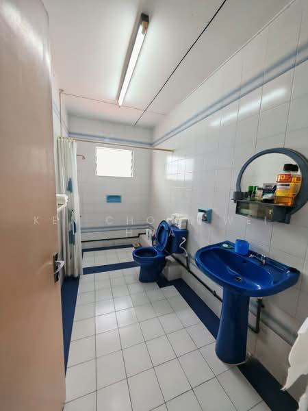 Semi-Detached House for Sale in Kota Kinabalu (Sabah) - KEN CHONG WEI HWA - Bathroom - PropertyGuru.com.my