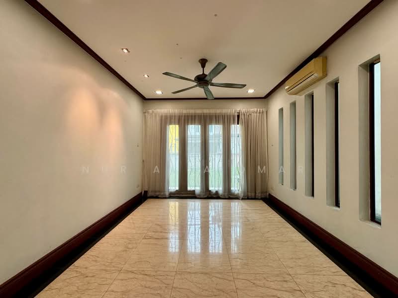 Bungalow House for Sale in Bukit Jelutong (Shah Alam) - Nur Alia Omar - Living Room - PropertyGuru.com.my