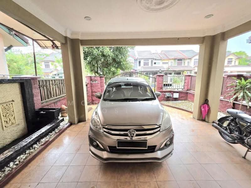 2-storey Terraced House for Sale in Bukit Jelutong (Shah Alam) - Mohd Nazri Roslan - PropertyGuru.com.my