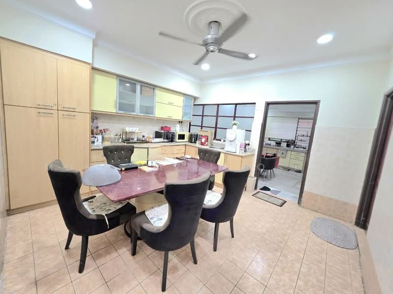 2-storey Terraced House for Sale in Bukit Jelutong (Shah Alam) - Mohd Nazri Roslan - PropertyGuru.com.my