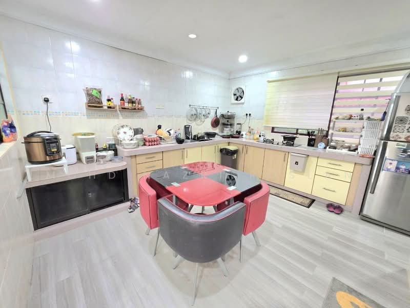 2-storey Terraced House for Sale in Bukit Jelutong (Shah Alam) - Mohd Nazri Roslan - PropertyGuru.com.my