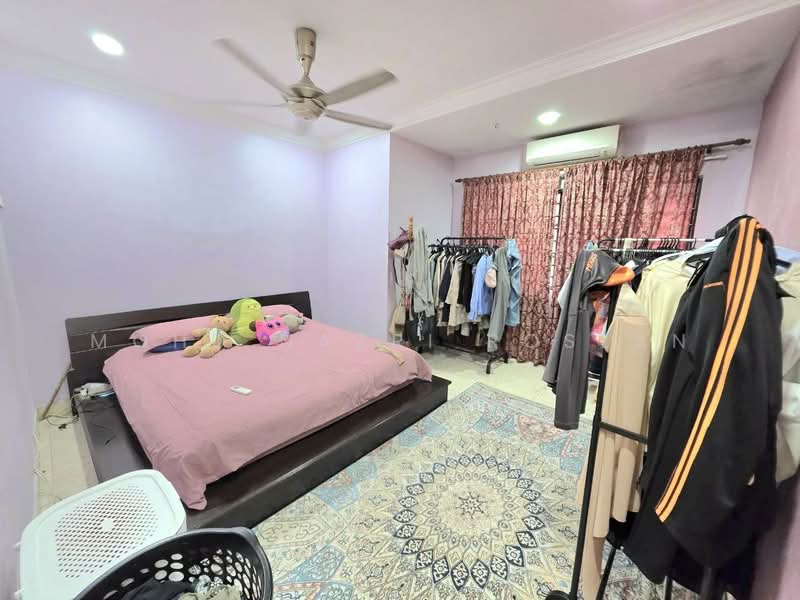 2-storey Terraced House for Sale in Bukit Jelutong (Shah Alam) - Mohd Nazri Roslan - PropertyGuru.com.my