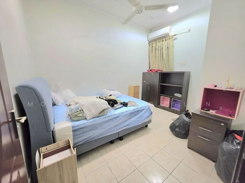 2-storey Terraced House for Sale in Bukit Jelutong (Shah Alam) - Mohd Nazri Roslan - PropertyGuru.com.my
